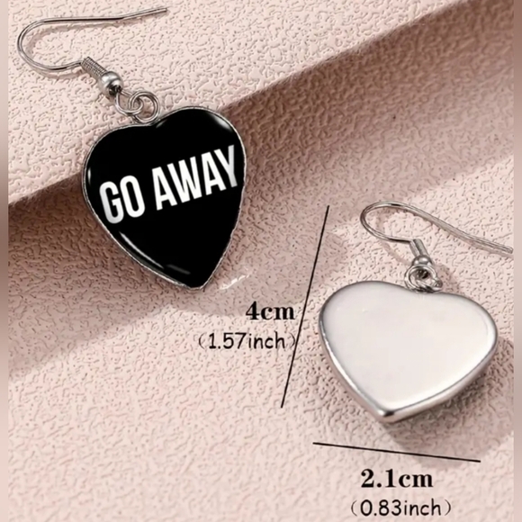 2/$30 Or 3/$35 Goth Heart-Shaped Solid Black Statement Crystal Glass Earrings - Picture 2 of 6